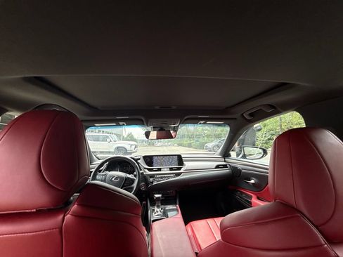 Used 2019 Lexus ES 350 F Sport w/ Accessory Package FWD image 11
