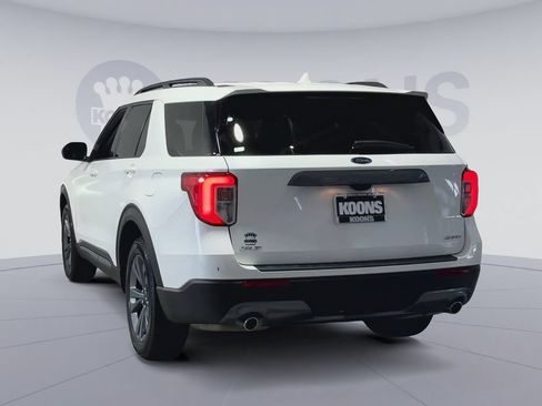 Used 2023 Ford Explorer XLT w/ Equipment Group 202A AWD/4WD image 10