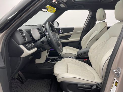 Used 2024 MINI Cooper Countryman S w/ Signature Upholstery Package FWD image 19