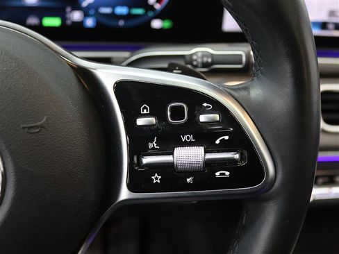 Used 2022 Mercedes-Benz GLS 450 4MATIC image 36