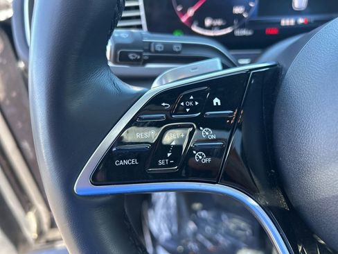 Used 2025 Mercedes-Benz GLE 350 4MATIC image 49