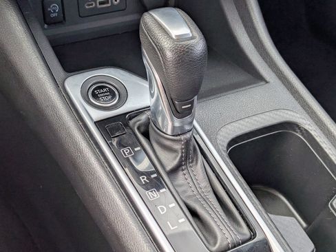 Used 2024 Nissan Sentra SV FWD image 20