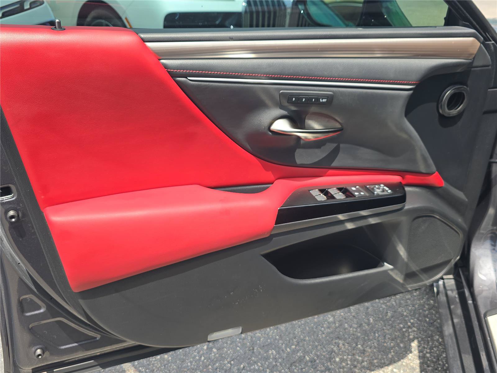 Used 2023 Lexus ES 350 F Sport w/ Accessory Package (Z1) FWD image 14
