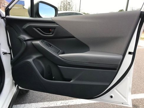 Certified 2024 Subaru Crosstrek 2.0i Premium image 17