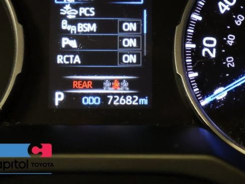 Certified 2022 Toyota RAV4 XLE Premium AWD/4WD image 17