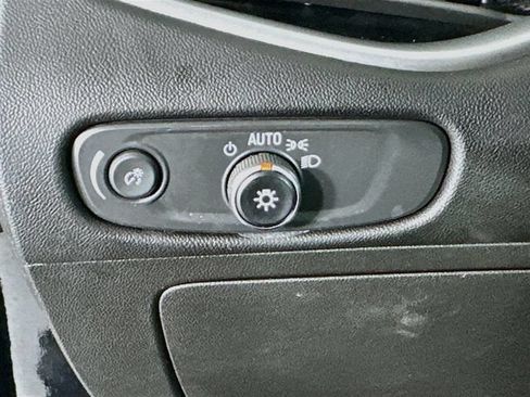 Used 2024 Chevrolet Malibu LT FWD image 12