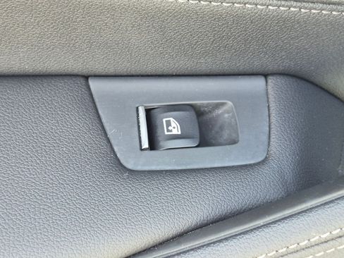 Used 2022 BMW 530i w/ M Sport Package RWD image 29