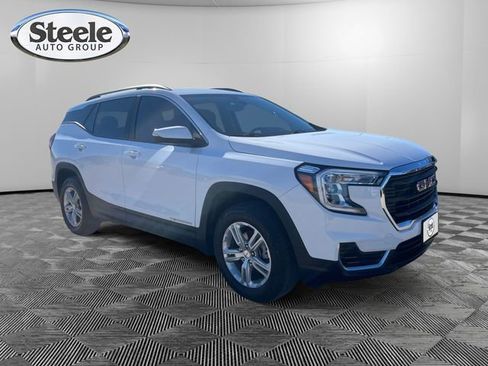 Used 2023 GMC Terrain SLE w/ Driver Convenience Package image 7