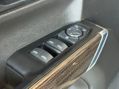 Used 2022 Chevrolet Silverado 1500 LT image 18