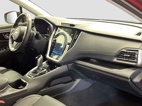 Used 2024 Subaru Outback Limited image 32