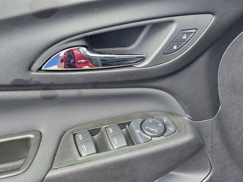 Used 2024 Chevrolet Equinox RS w/ LPO, Floor Liner Package FWD image 15