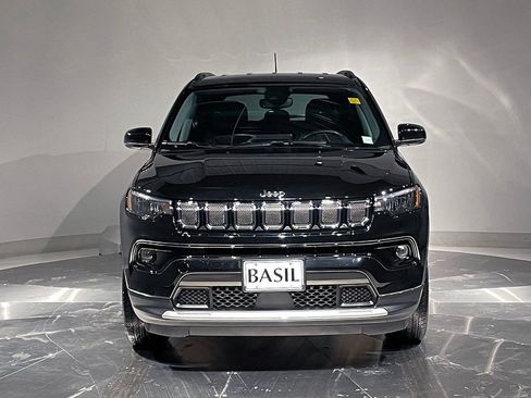 Used 2022 Jeep Compass Limited image 9