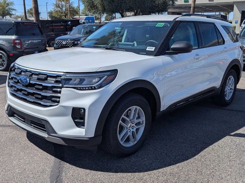 New 2026 Ford Explorer Active w/ Active Comfort Package RWD image 5