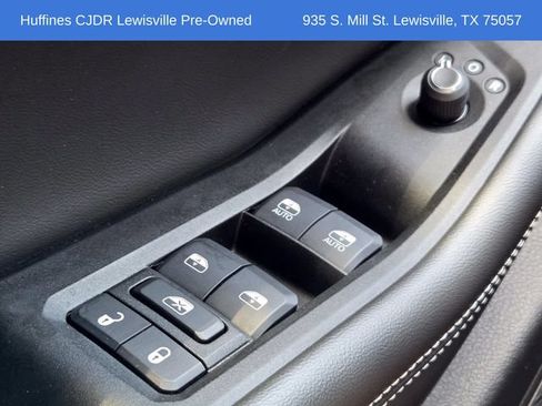 Used 2023 Jeep Grand Cherokee L Laredo RWD image 30