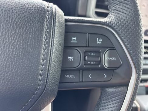 Used 2026 Toyota Sequoia Limited AWD/4WD image 31