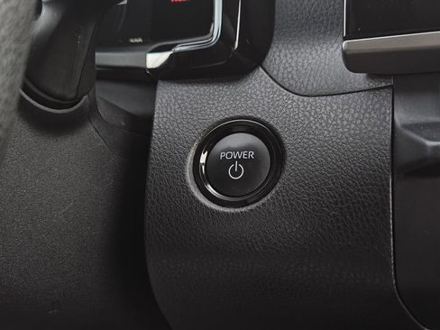 Used 2025 Toyota Camry LE image 21