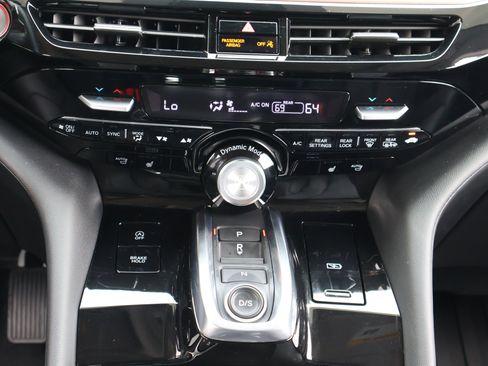 Used 2022 Acura MDX SH-AWD image 21