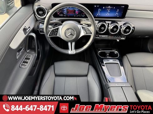 Used 2025 Mercedes-Benz CLA 250 4MATIC image 14