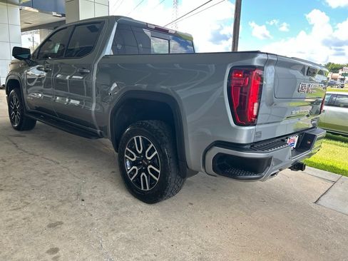 Used 2025 GMC Sierra 1500 AT4 w/ AT4 Premium Package AWD/4WD image 5