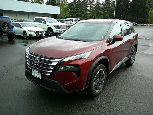 Used 2024 Nissan Rogue SV AWD/4WD image 1