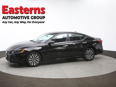 Used 2024 Nissan Altima 2.5 SV image 58