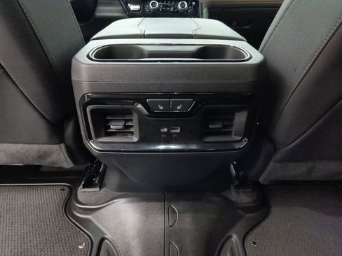 Used 2023 GMC Sierra 1500 AT4 w/ Technology Package image 22