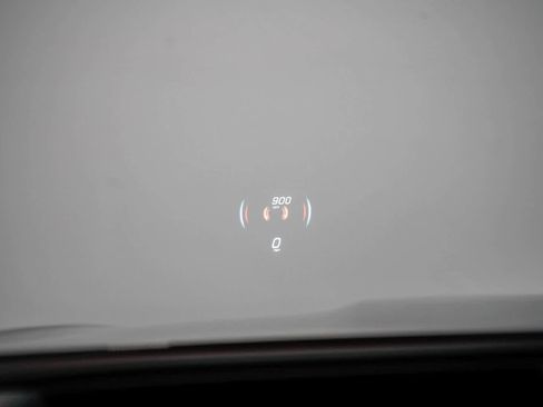 Used 2025 Mercedes-Benz GLC 43 AMG 4MATIC image 24