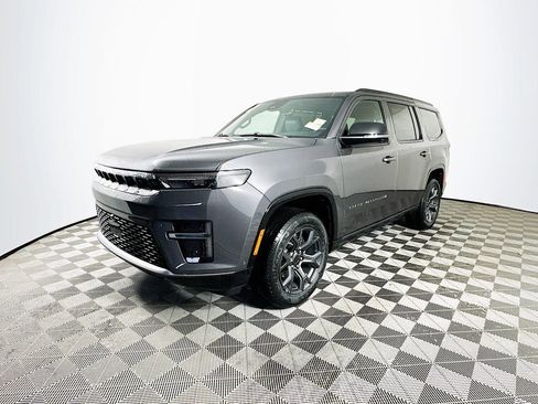 New 2026 Jeep Grand Wagoneer Limited AWD/4WD image 4