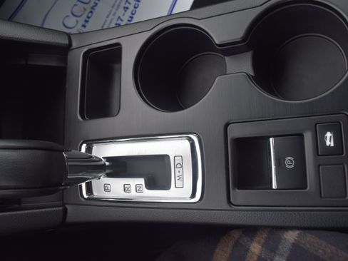 Used 2017 Subaru Legacy 2.5i Premium image 22