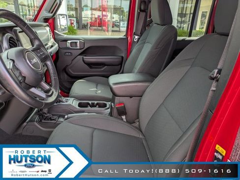 Used 2021 Jeep Gladiator Sport image 12