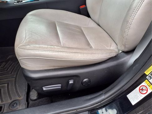 Used 2016 Toyota Avalon XLE FWD image 19