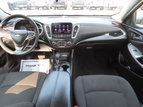 Used 2024 Chevrolet Malibu LT FWD image 25