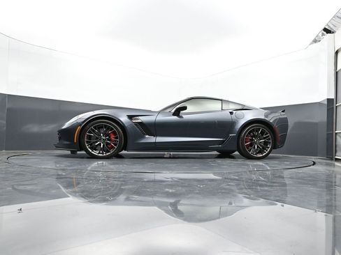 Used 2019 Chevrolet Corvette Z06 RWD image 31