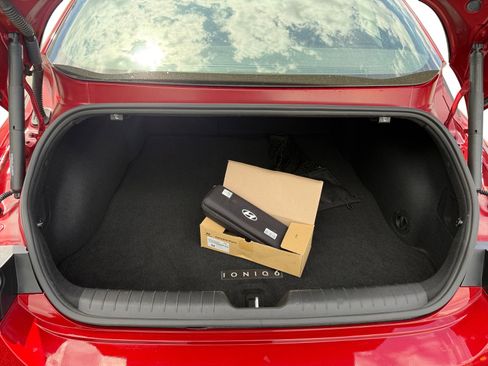 Used 2024 Hyundai Ioniq 6 SEL image 17