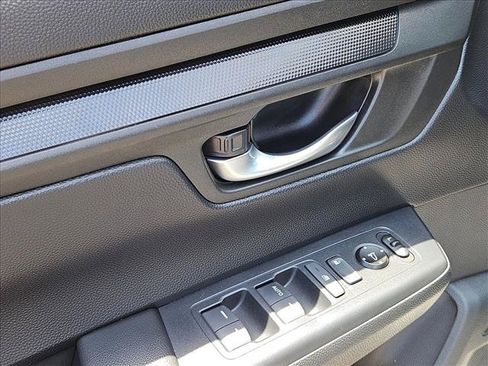 Used 2024 Honda CR-V LX image 14