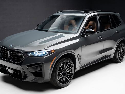 Used 2025 BMW X5 M Competition w/ Executive Package image 5