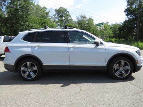 Used 2018 Volkswagen Tiguan SEL Premium AWD/4WD image 4