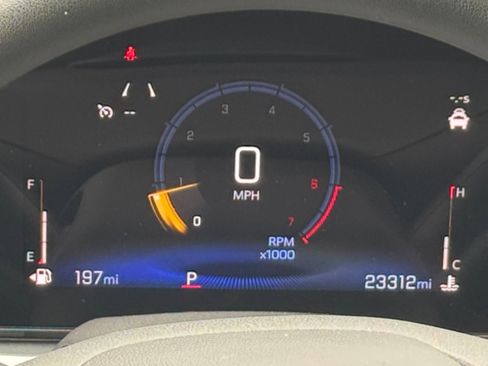 Used 2025 Chevrolet Trax LT image 39