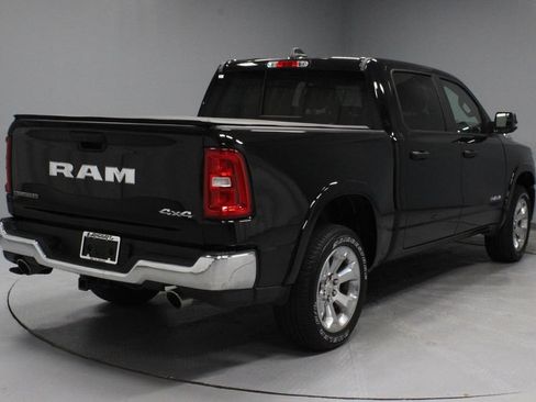 Used 2025 RAM 1500 Big Horn AWD/4WD image 9