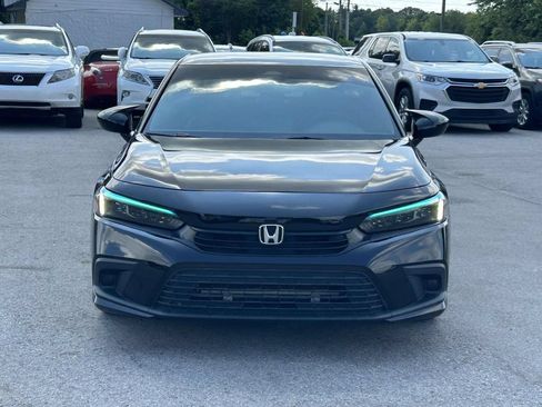 Used 2023 Honda Civic Sport image 2