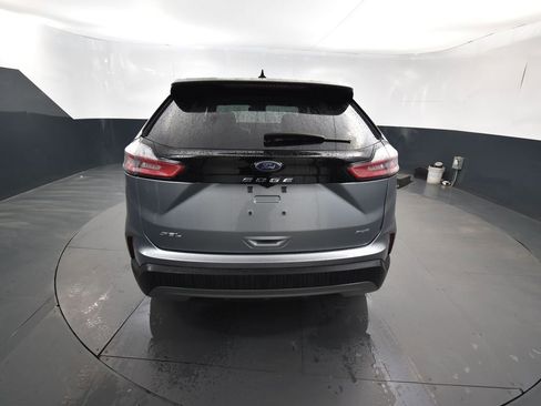 Used 2024 Ford Edge SEL w/ Convenience Package image 8