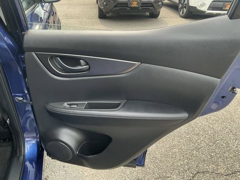 Used 2020 Nissan Rogue Sport S AWD/4WD image 26