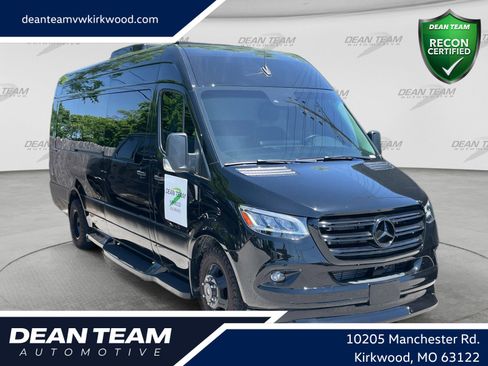Used 2022 Mercedes-Benz Sprinter 3500 image 1