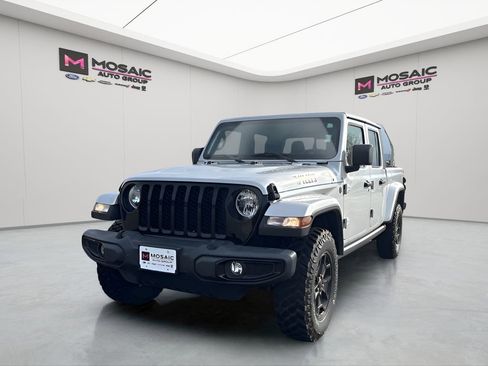 Used 2022 Jeep Gladiator Willys image 7
