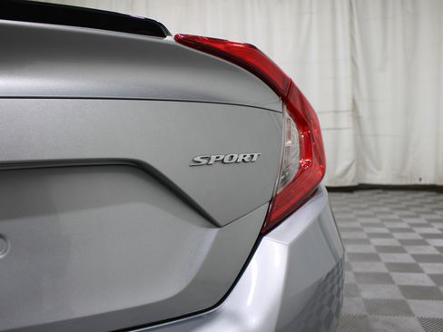 Used 2020 Honda Civic Sport image 28
