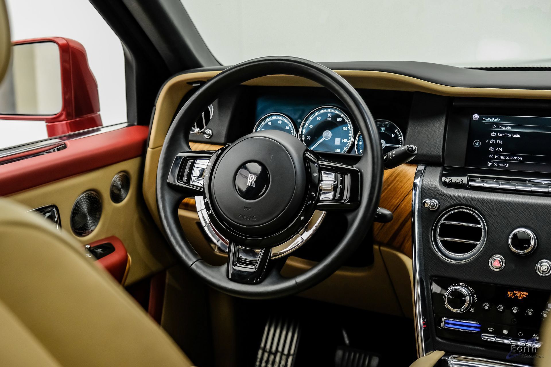Used 2019 Rolls-Royce Cullinan AWD/4WD image 52