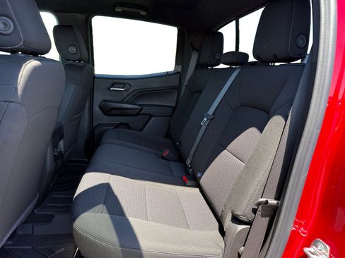 New 2026 GMC Canyon Elevation w/ Convenience Package image 16