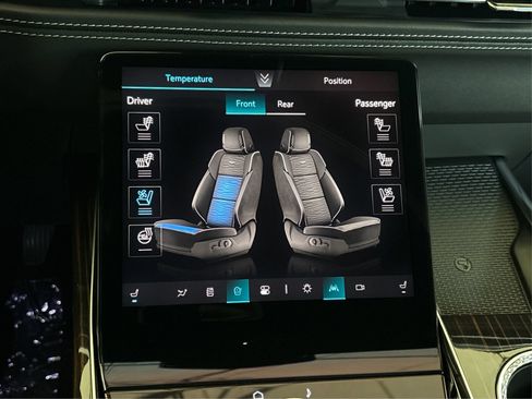 New 2026 Cadillac Escalade ESV Luxury AWD/4WD image 32