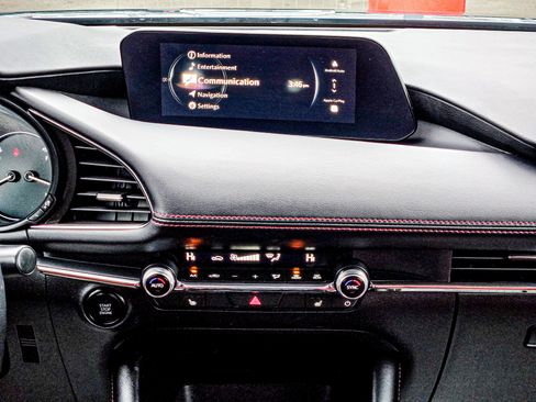 Used 2025 MAZDA MAZDA3 s image 17