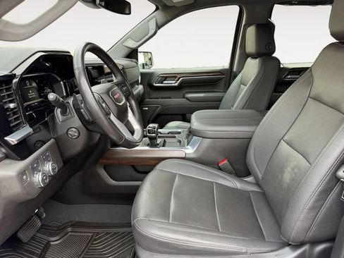 Used 2023 GMC Sierra 1500 SLT w/ SLT Convenience Package AWD/4WD image 11